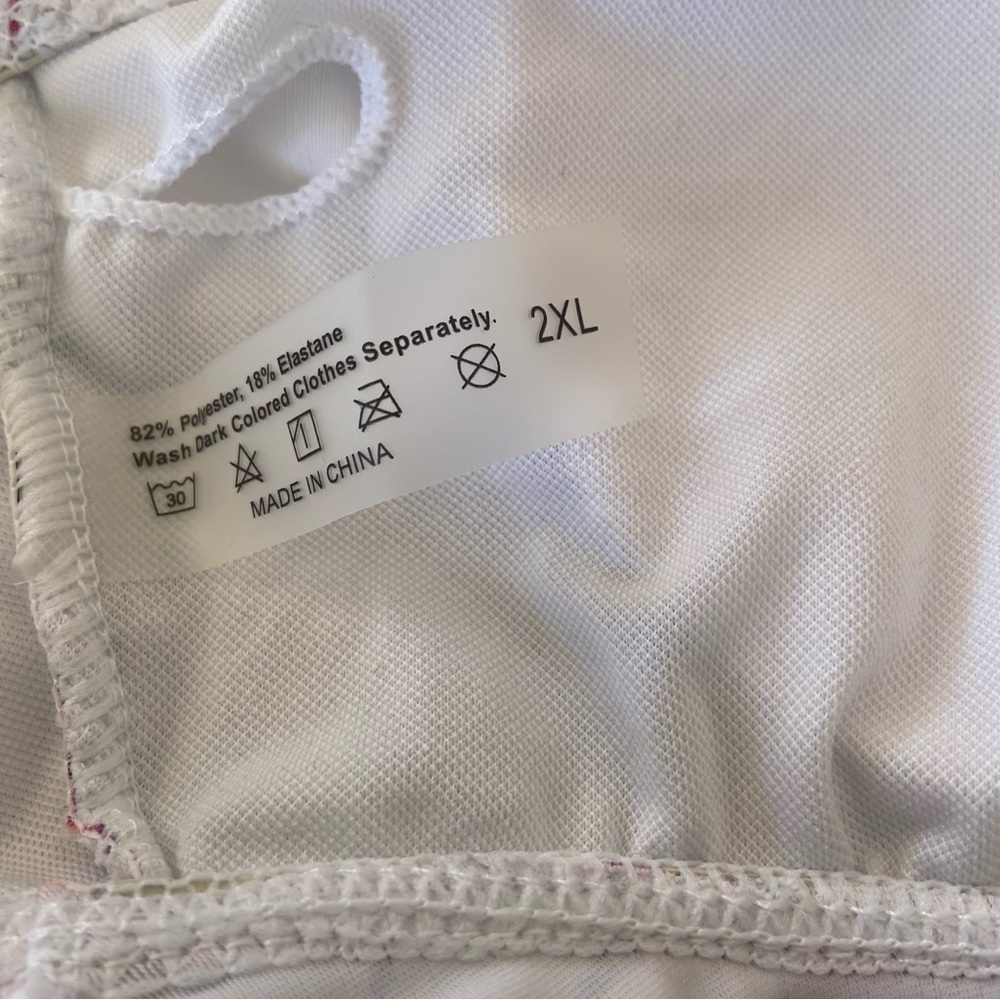 Floral and palm ranking beach top with O ring bust detail Size 2XL - Picture 9 of 11